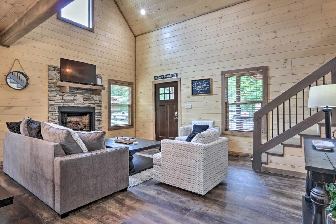 Villa Smoky Cove Retreat With Private Hot Tub And Deck! Sevierville Exterior foto