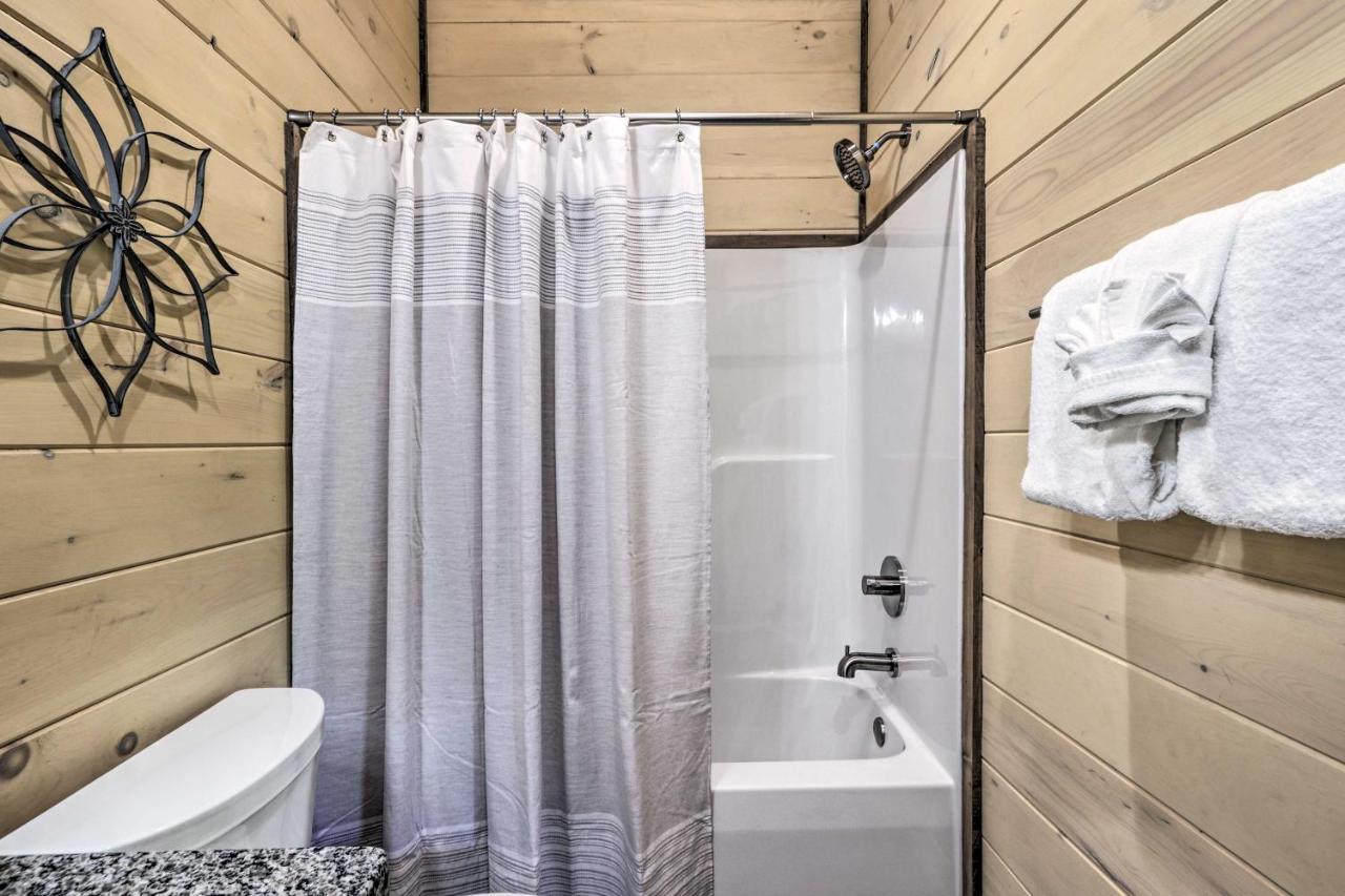 Villa Smoky Cove Retreat With Private Hot Tub And Deck! Sevierville Exterior foto